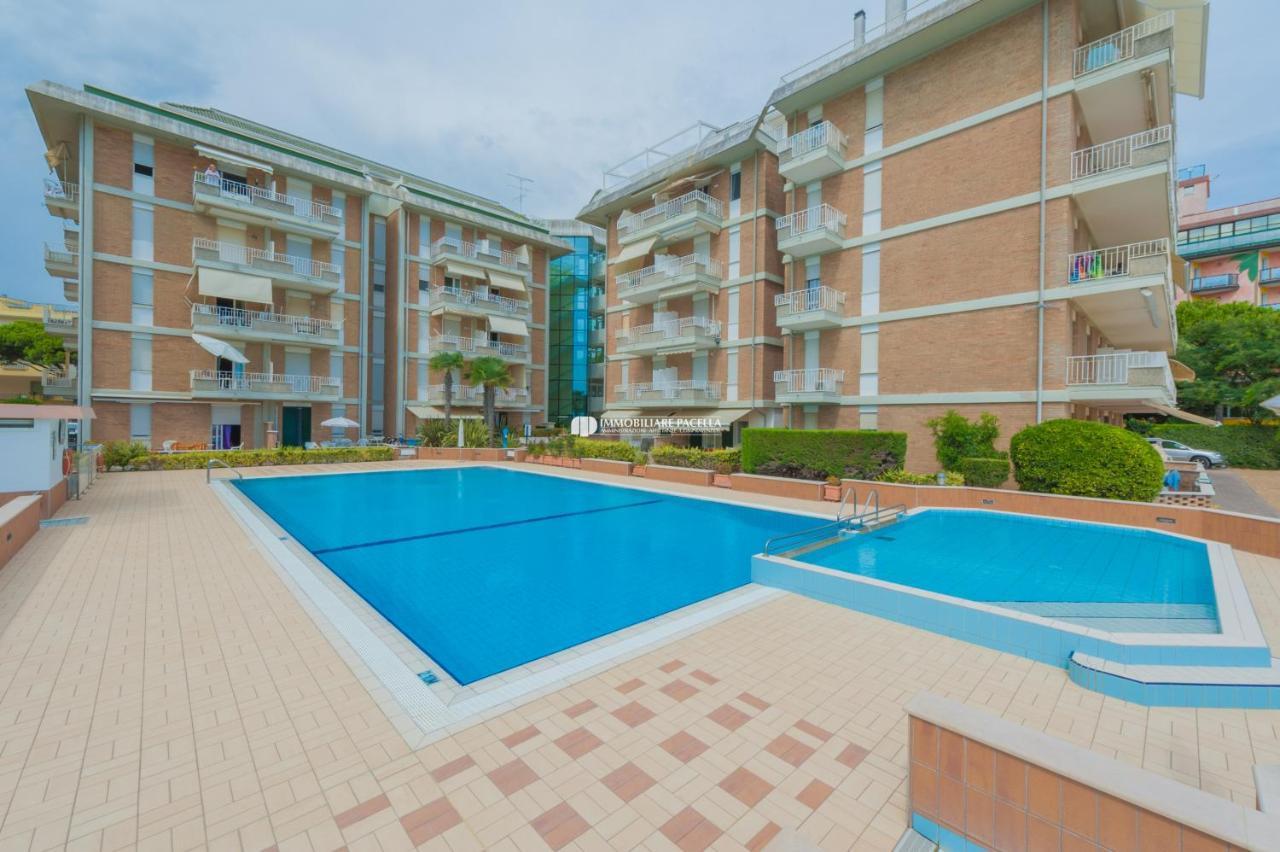 Residence Puerto Del Sol Immobiliare Pacella Lido di Jesolo Exteriör bild
